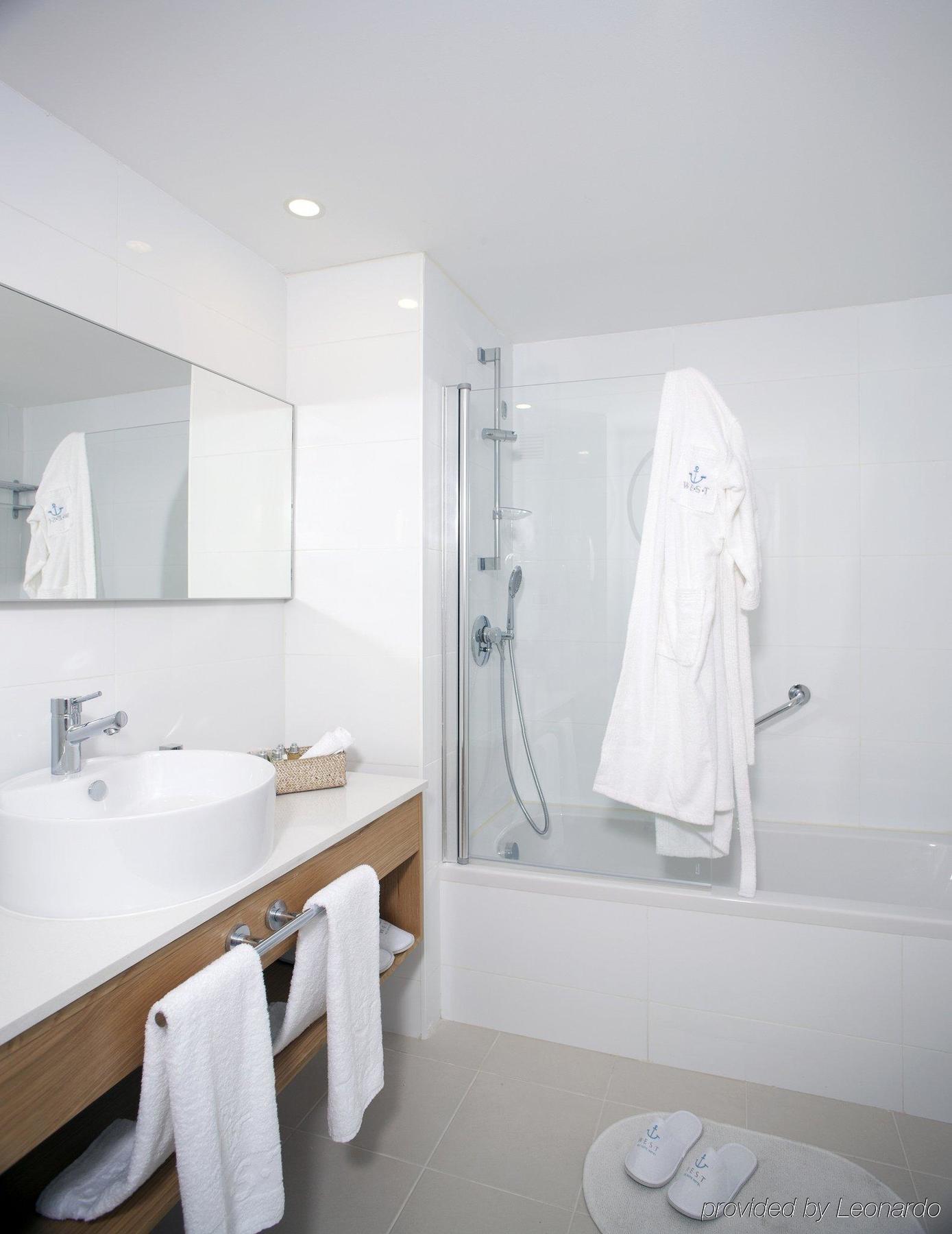 West All Suites Hotel Ashdod Exterior foto